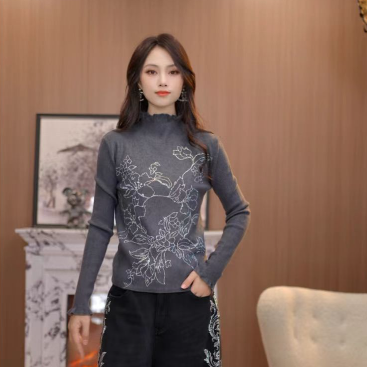 TCH【时尚气质】冬款时尚烫钻深灰色休闲风女装针织衫T75D09E1159