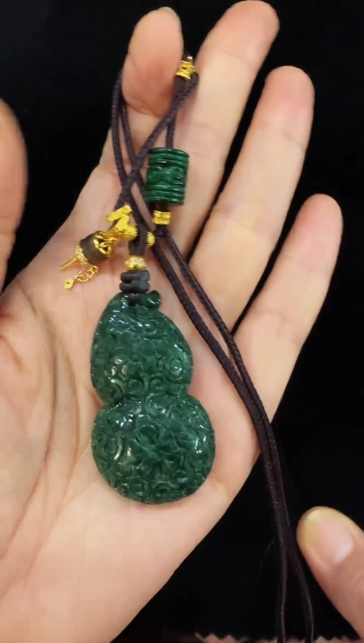 颈饰未镶嵌翡翠国风