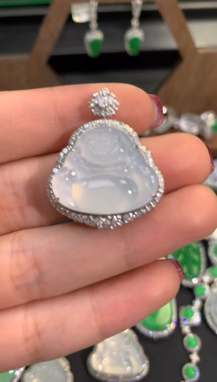 【闪购商品】翡翠吊坠(不含链)18K金镶嵌吊坠