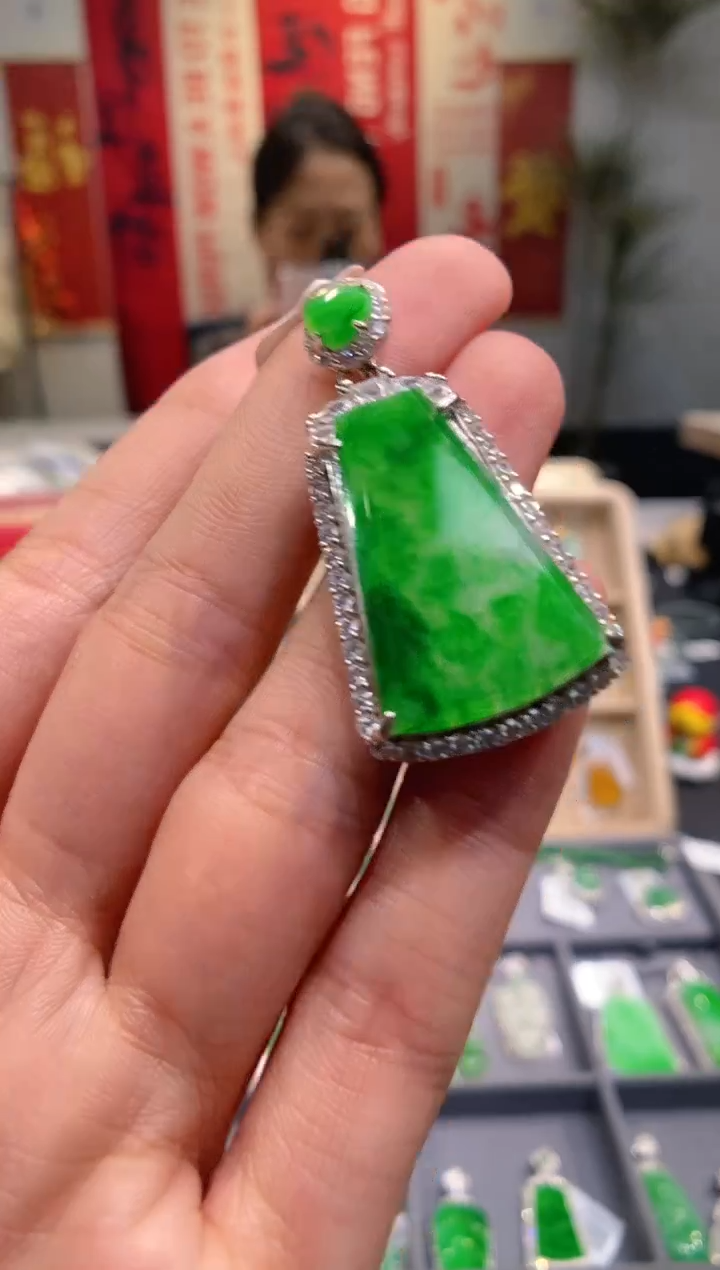 【闪购商品】翡翠吊坠(不含链)银S925镶嵌无事牌