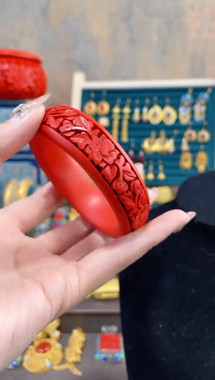 【闪购商品】非遗雕漆镯子花卉57-61