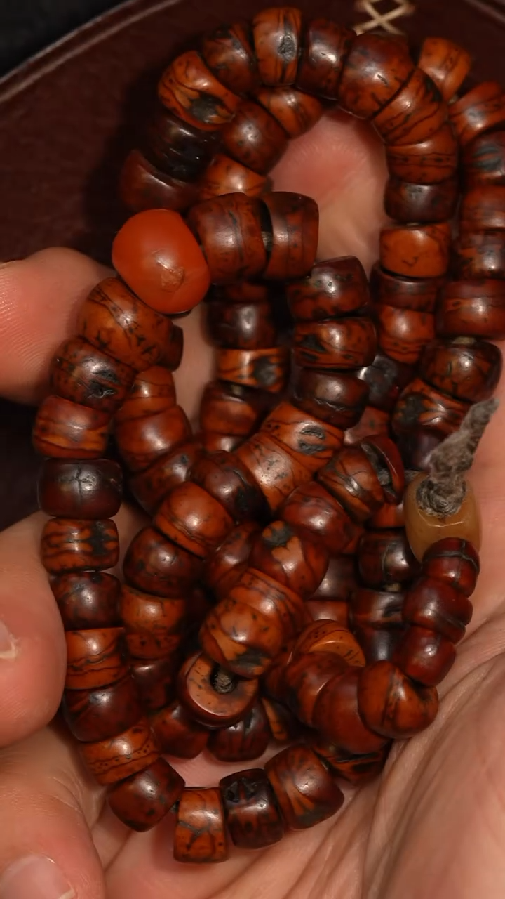 冲赛康胡子哥，藏传念珠95