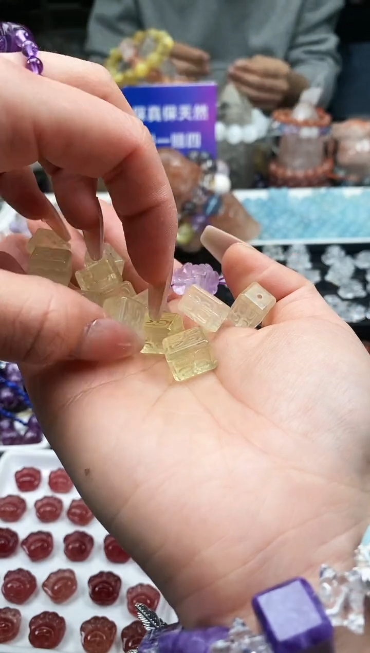【闪购商品】水晶颈饰未镶嵌112a多样性发其一/2.14/1个