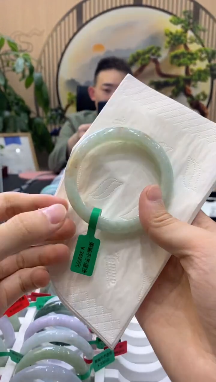 【闪购商品】翡翠手镯未镶嵌000003341