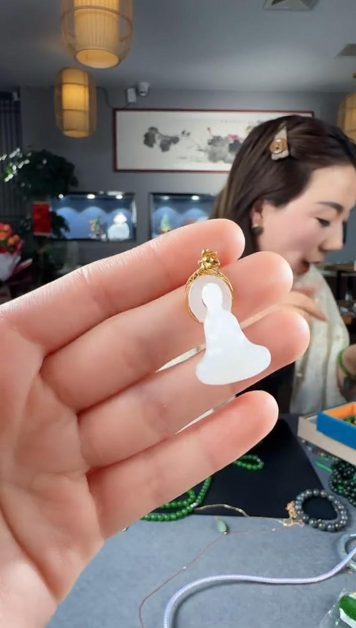 【闪购商品】和田玉吊坠(不含链)18K金镶嵌1