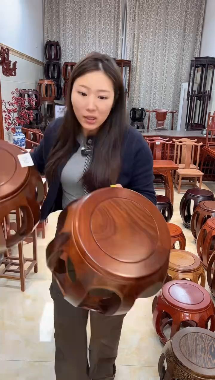 【闪购商品】花梨木类家具一对亚花梨胡桃色小鼓凳