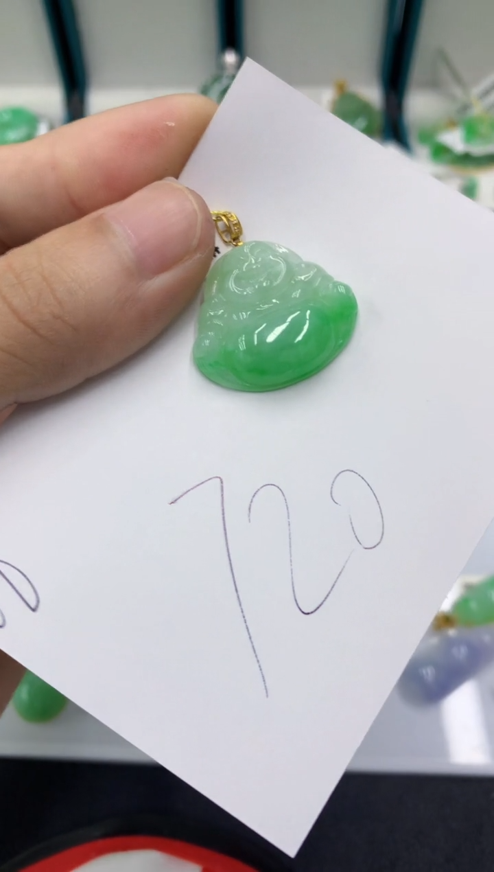 【闪购商品】翡翠颈饰18K金镶嵌翡翠