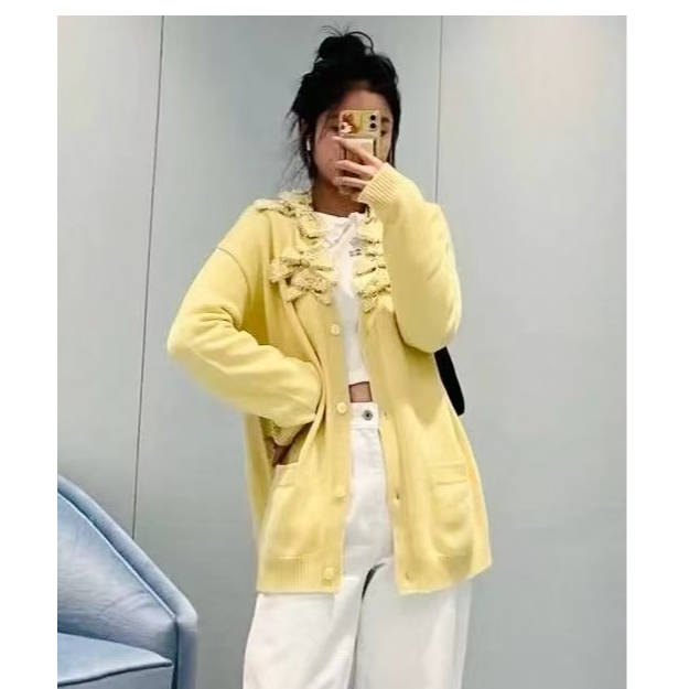 99新 MIU MIU/缪缪 双双臻选/vv01475/谬谬开衫/36码