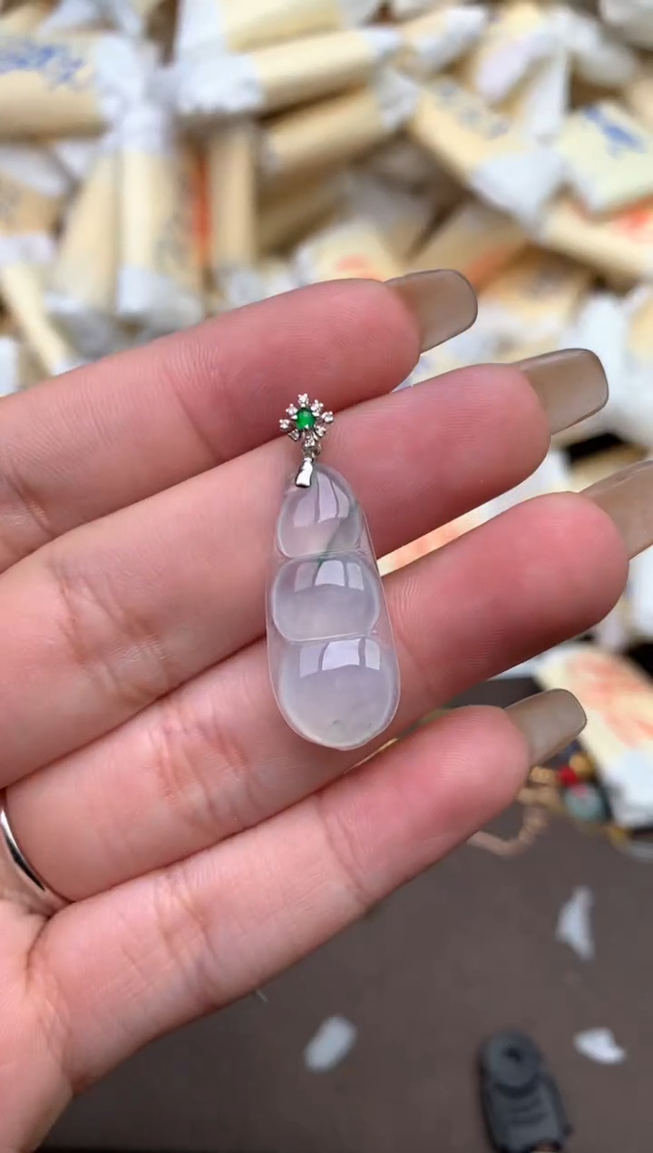 【闪购商品】翡翠挂件18K金镶嵌—