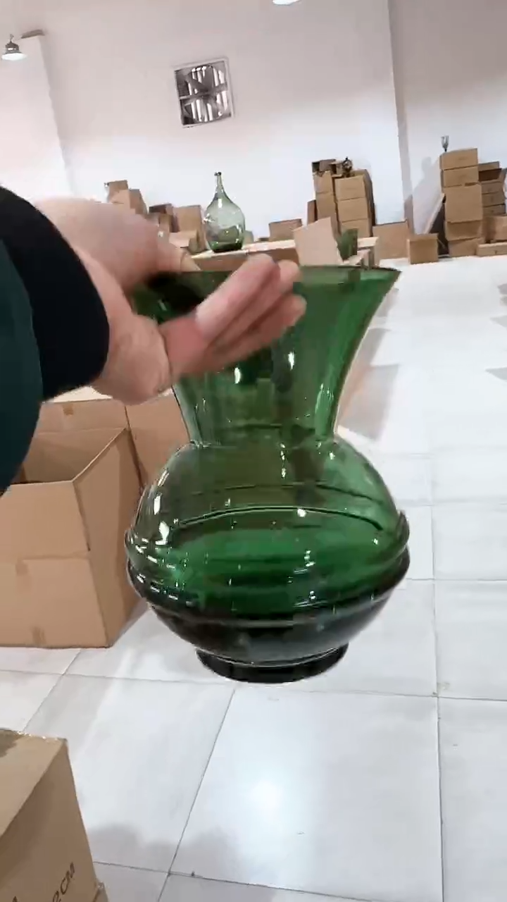 【闪购商品】玻璃绿色敞口微瑕