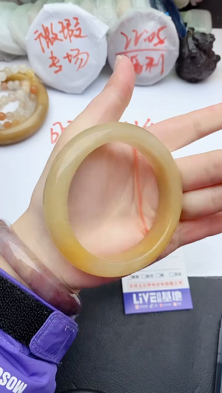 【闪购商品】石英质玉手镯未镶嵌E76+60/61