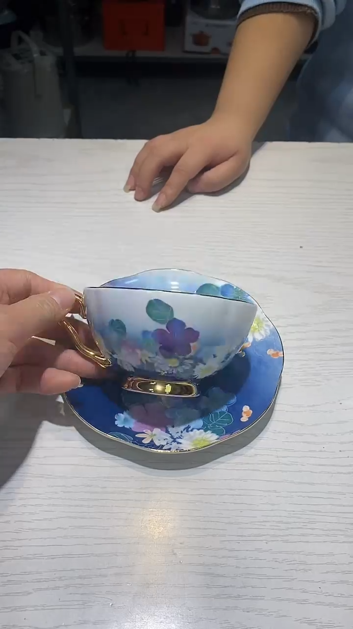 瓷片生活的本意就是开心@@1