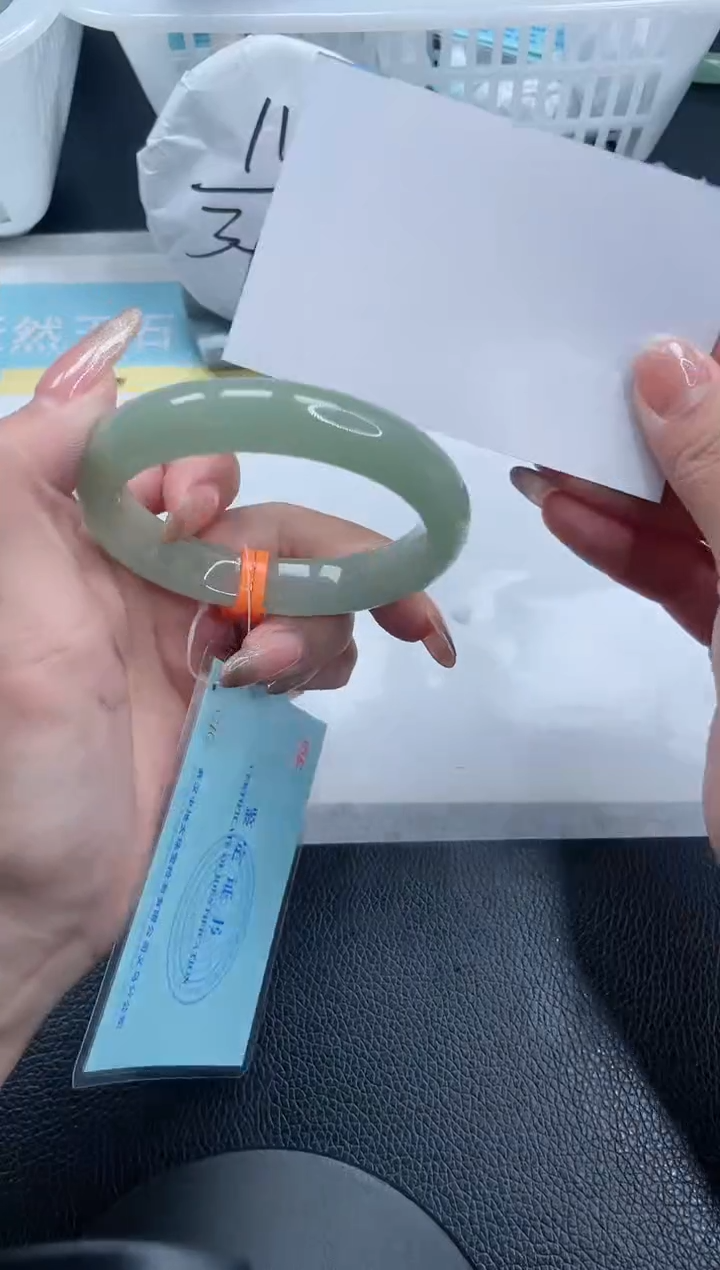 【闪购商品】石英质玉手镯未镶嵌26S335-55