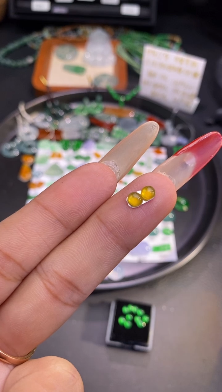 【闪购商品】翡翠挂件未镶嵌蛋面
