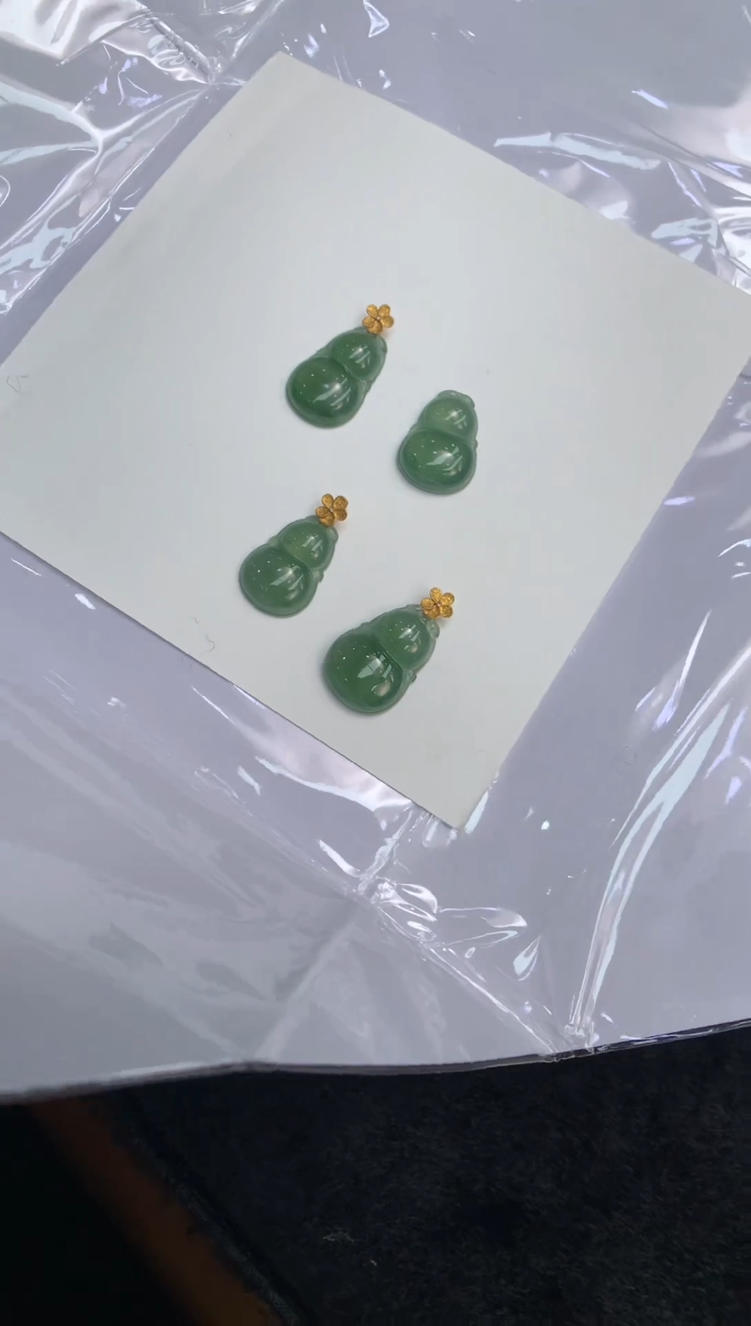 【闪购商品】翡翠颈饰18K金镶嵌葫芦带18K金扣 多样性发（1件）