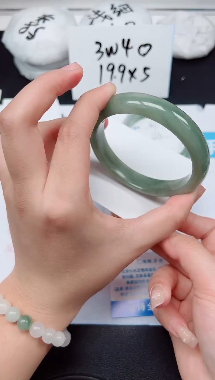 【闪购商品】石英质玉手镯未镶嵌G308-61.9