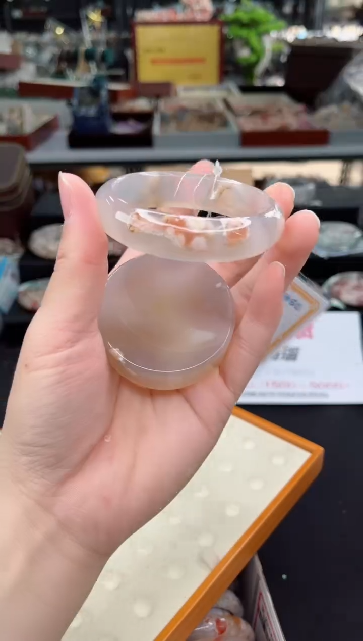 【闪购商品】石英质玉手镯未镶嵌57圈口（赠品镯心）3570168