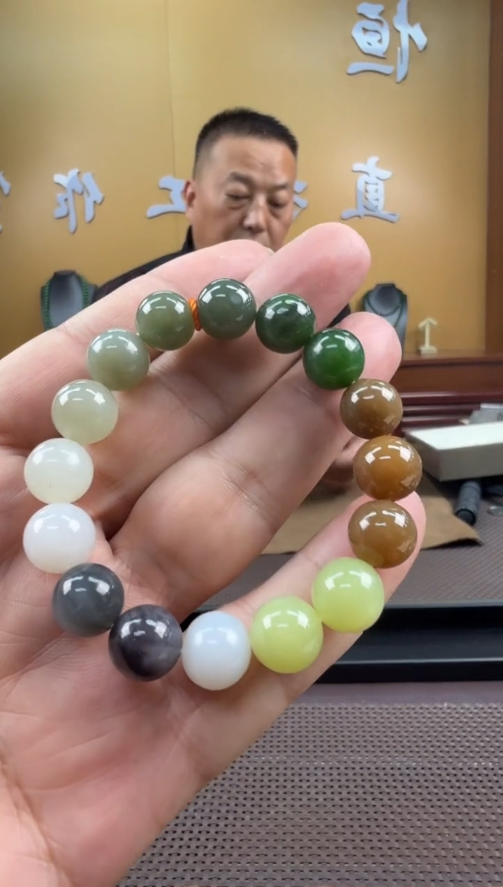 颈饰未镶嵌和田玉手串12mm