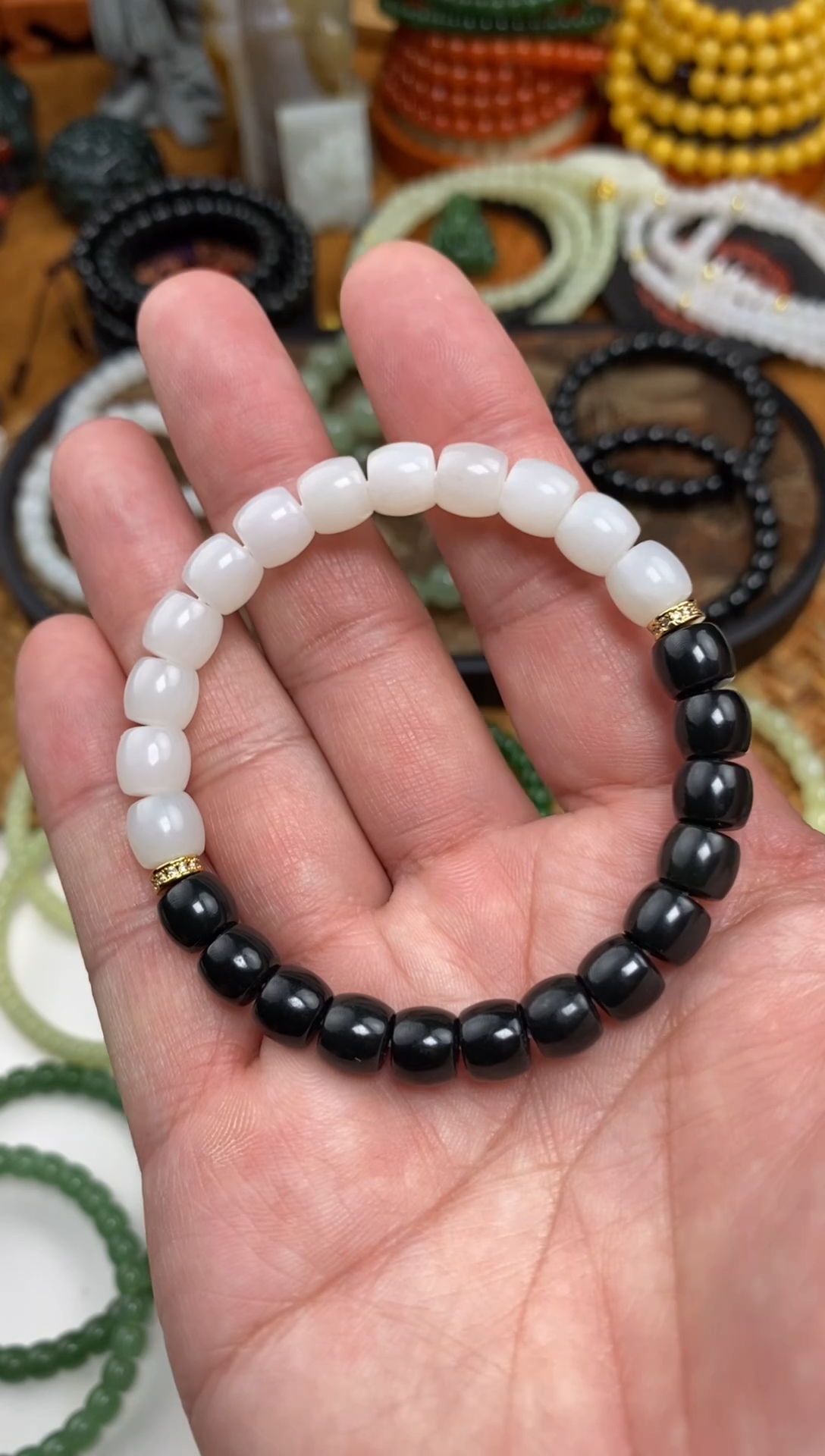 颈饰未镶嵌和田玉手串