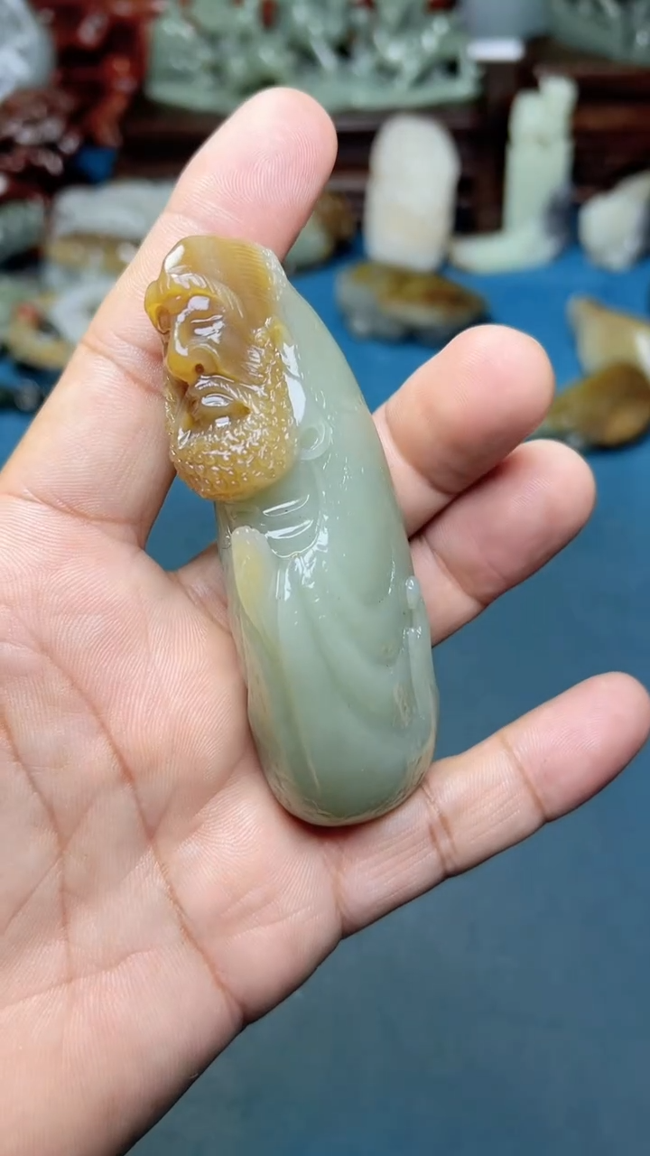 未镶嵌和田玉把件-