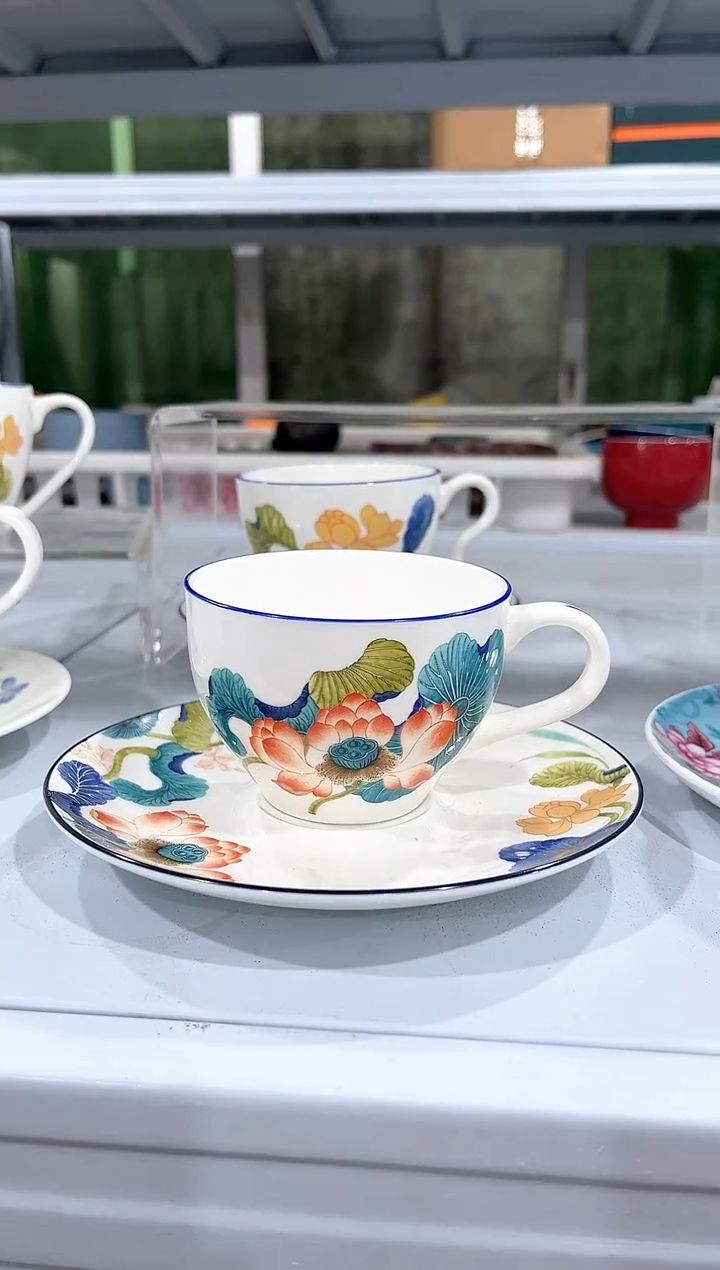 杯子骨瓷（简装）荷花咖啡杯碟一套