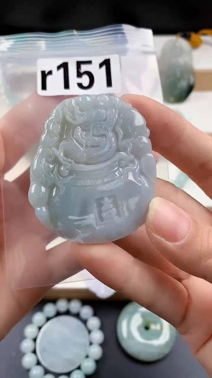 颈饰未镶嵌翡翠天然翡翠吊坠挂件