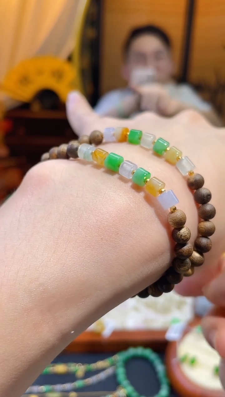 翡翠18K金镶嵌颈饰手串 多样性发货 发其一