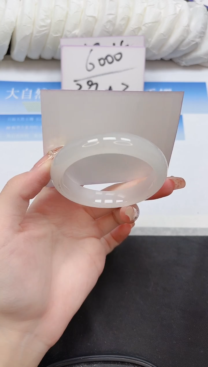 未镶嵌手镯石英质玉100-56