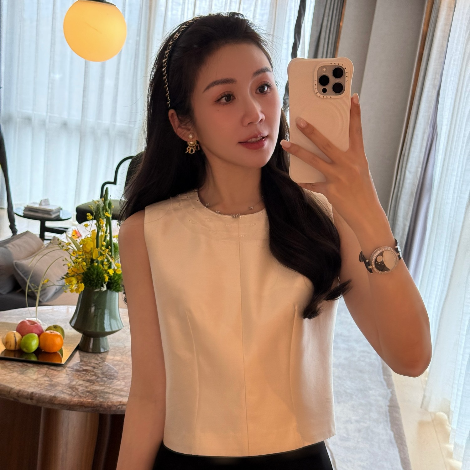 希娜 日色微明 高端精致高级感白色马甲