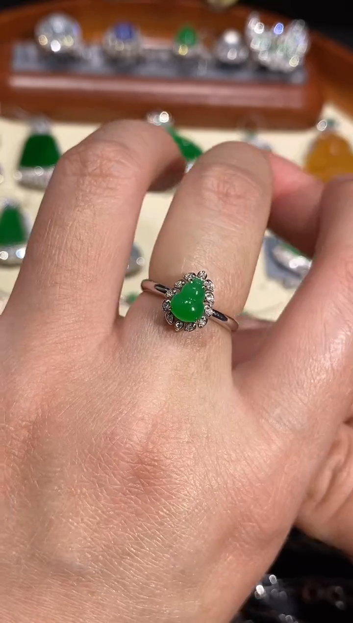 【闪购商品】翡翠戒指18K金镶嵌戒指