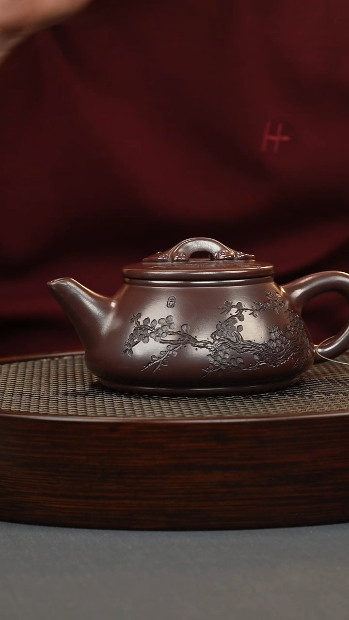 【闪购商品】紫砂茶壶紫泥剑嘴石瓢刻绘梅花
