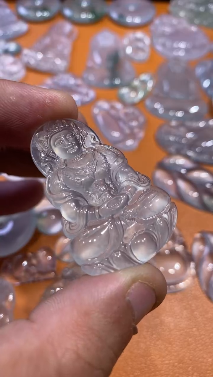 【闪购商品】翡翠颈饰未镶嵌度母22000