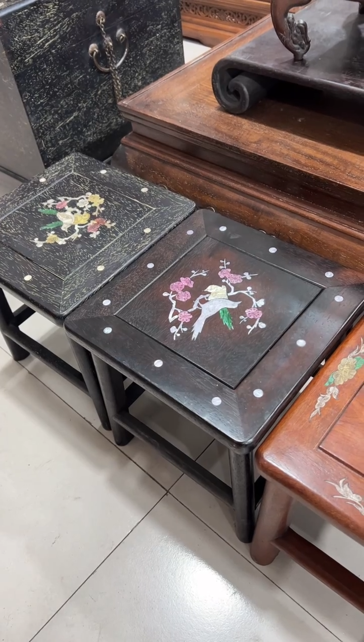 紫檀木花鸟螺钿富贵凳