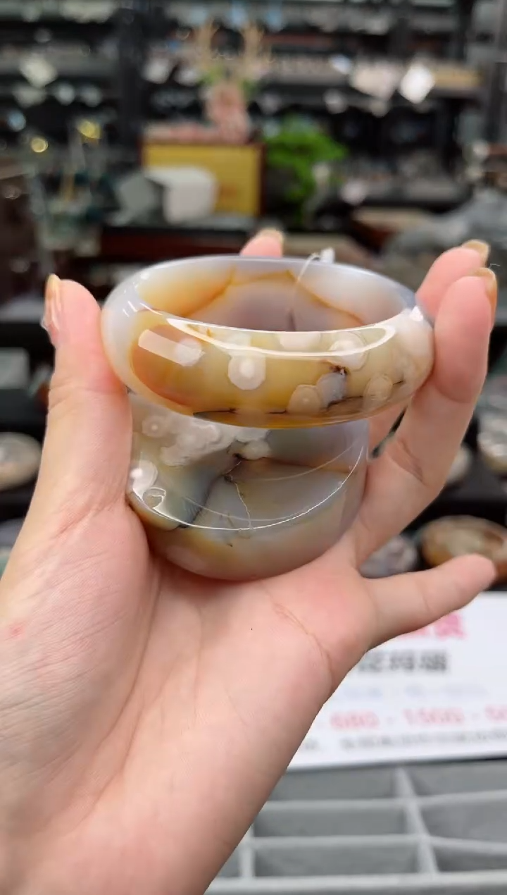 【闪购商品】石英质玉手镯未镶嵌57圈口（赠品镯心）1680880