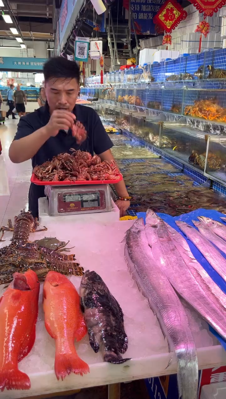 中国大陆虾怪纯肉无壳一称没有钳子，4.7斤