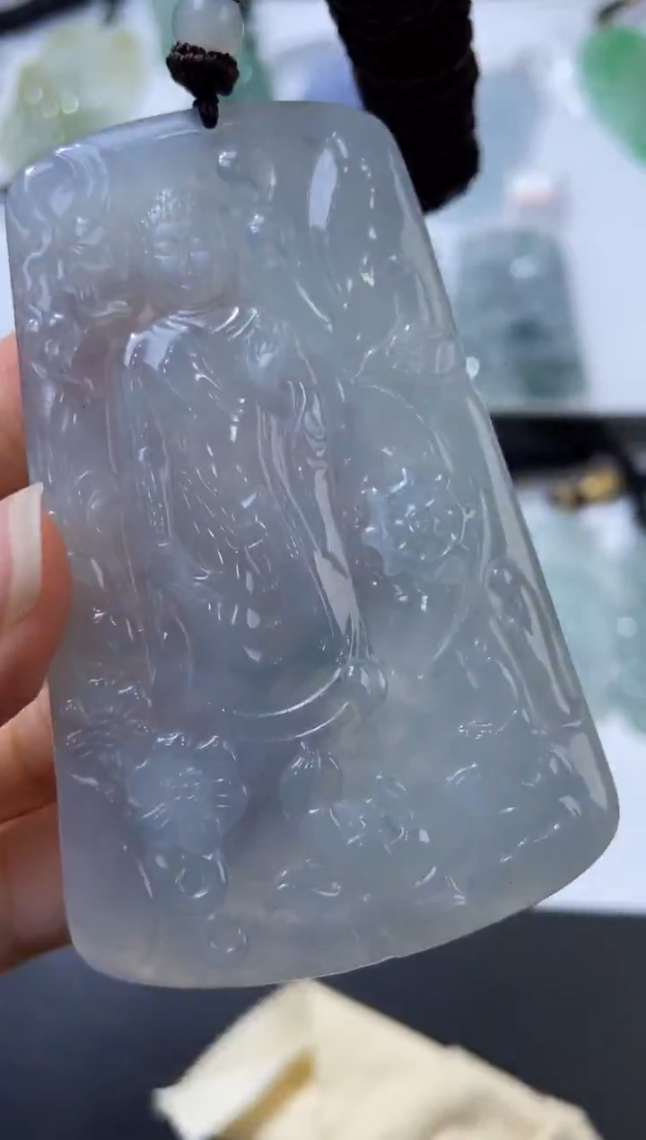 未镶嵌挂件翡翠376929   多人