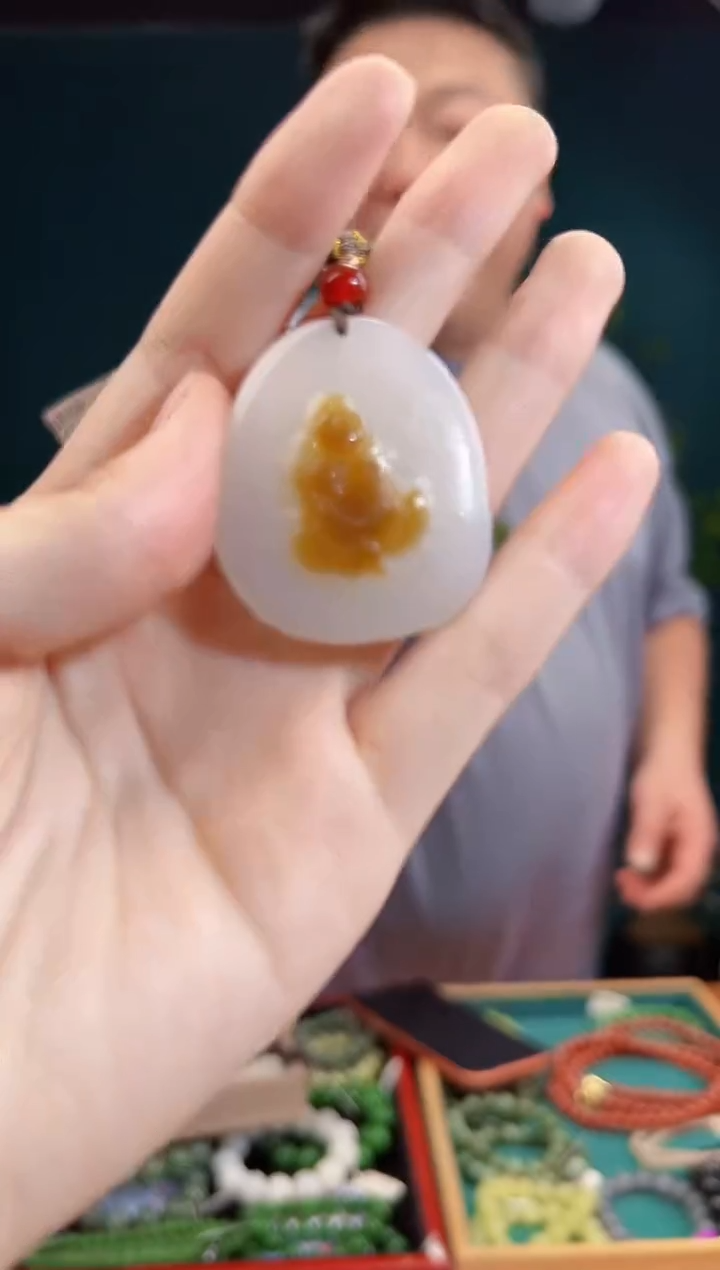 颈饰未镶嵌和田玉一物一证 拍一单发一个