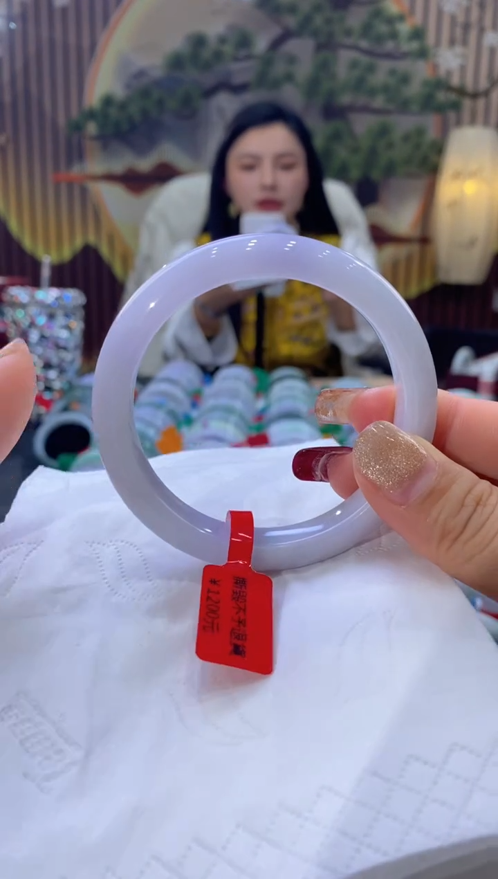 【闪购商品】翡翠手镯未镶嵌多人00391