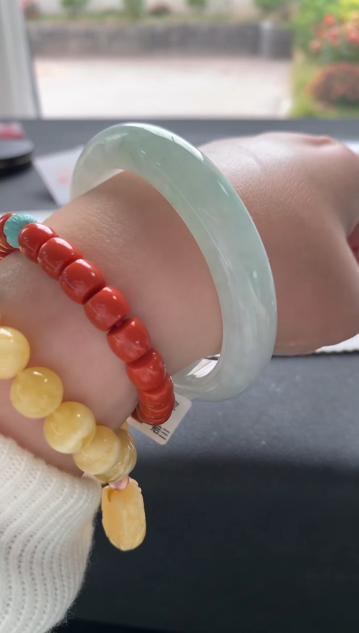 【闪购商品】翡翠手镯未镶嵌56.5正圈买断A7685