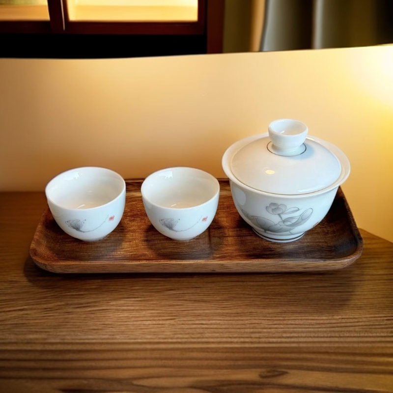优质陶瓷盖碗羊脂玉三才盖碗一壶两杯手绘水墨荷花素雅新中式盖碗