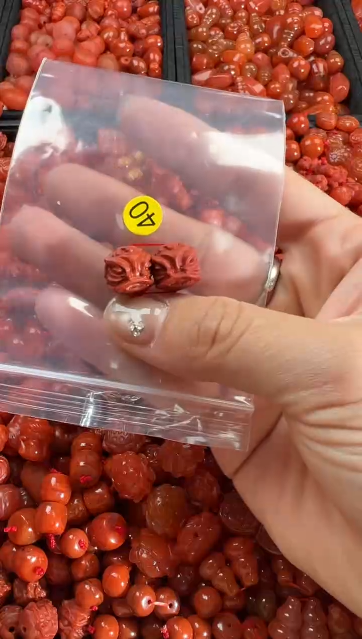 【闪购商品】南红玛瑙颈饰未镶嵌1