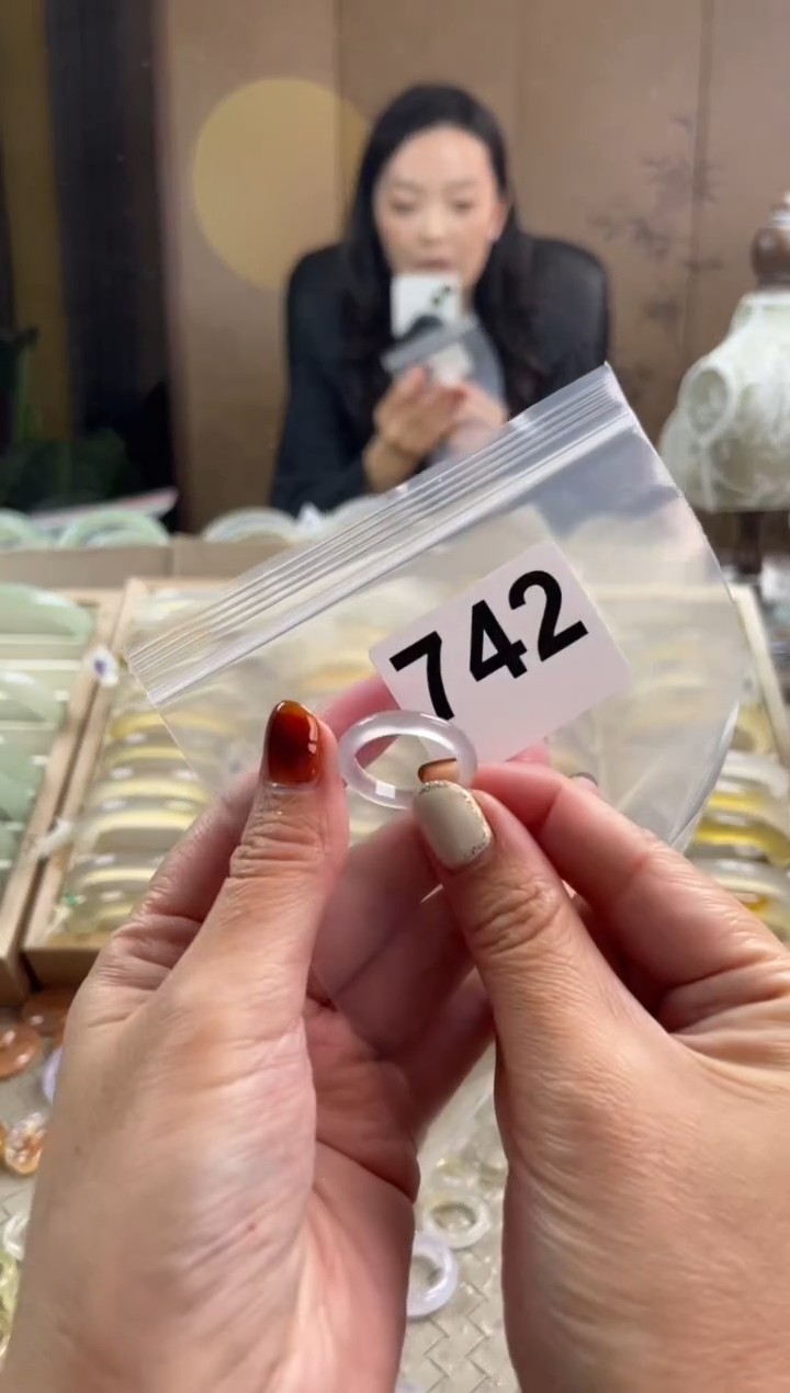 手镯玛瑙/玉髓未镶嵌742