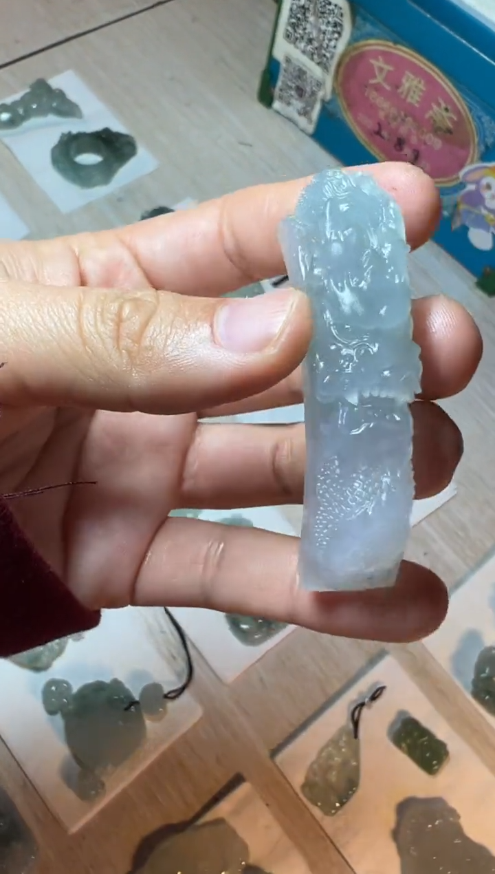 【闪购商品】定制翡翠未镶嵌手牌