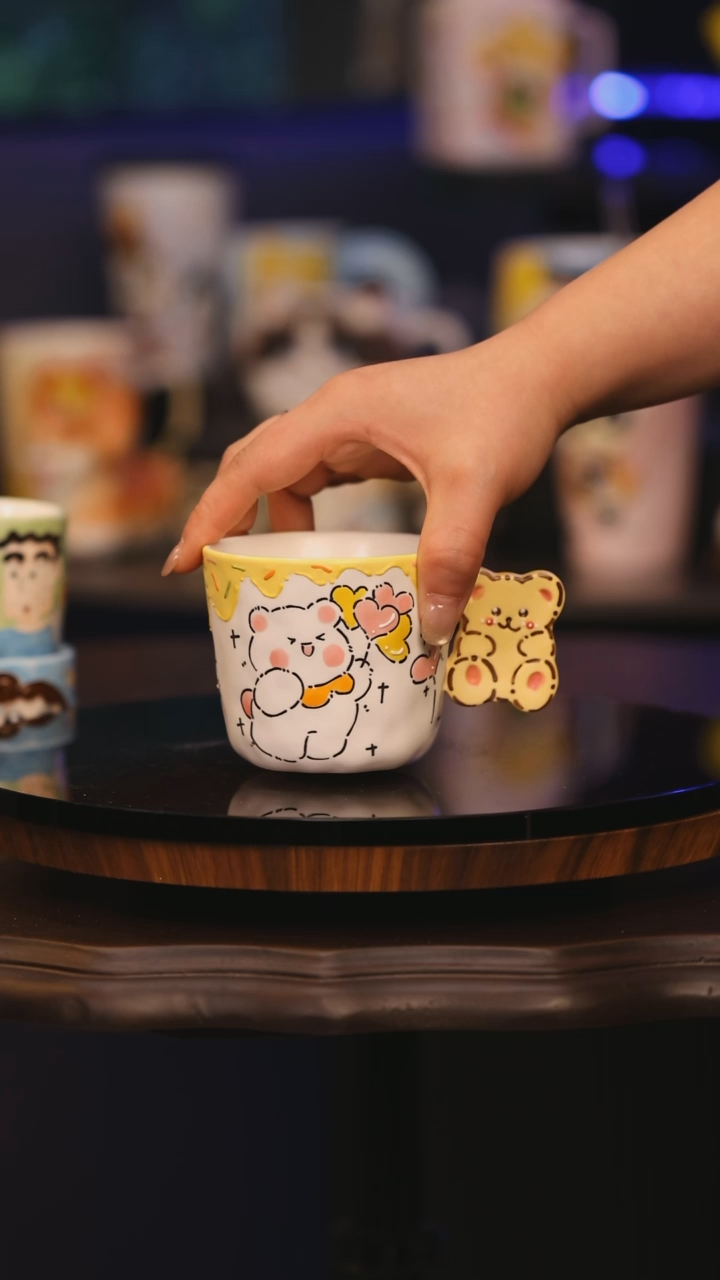 【闪购商品】摆件景德镇釉下彩绘设计师款式陶瓷