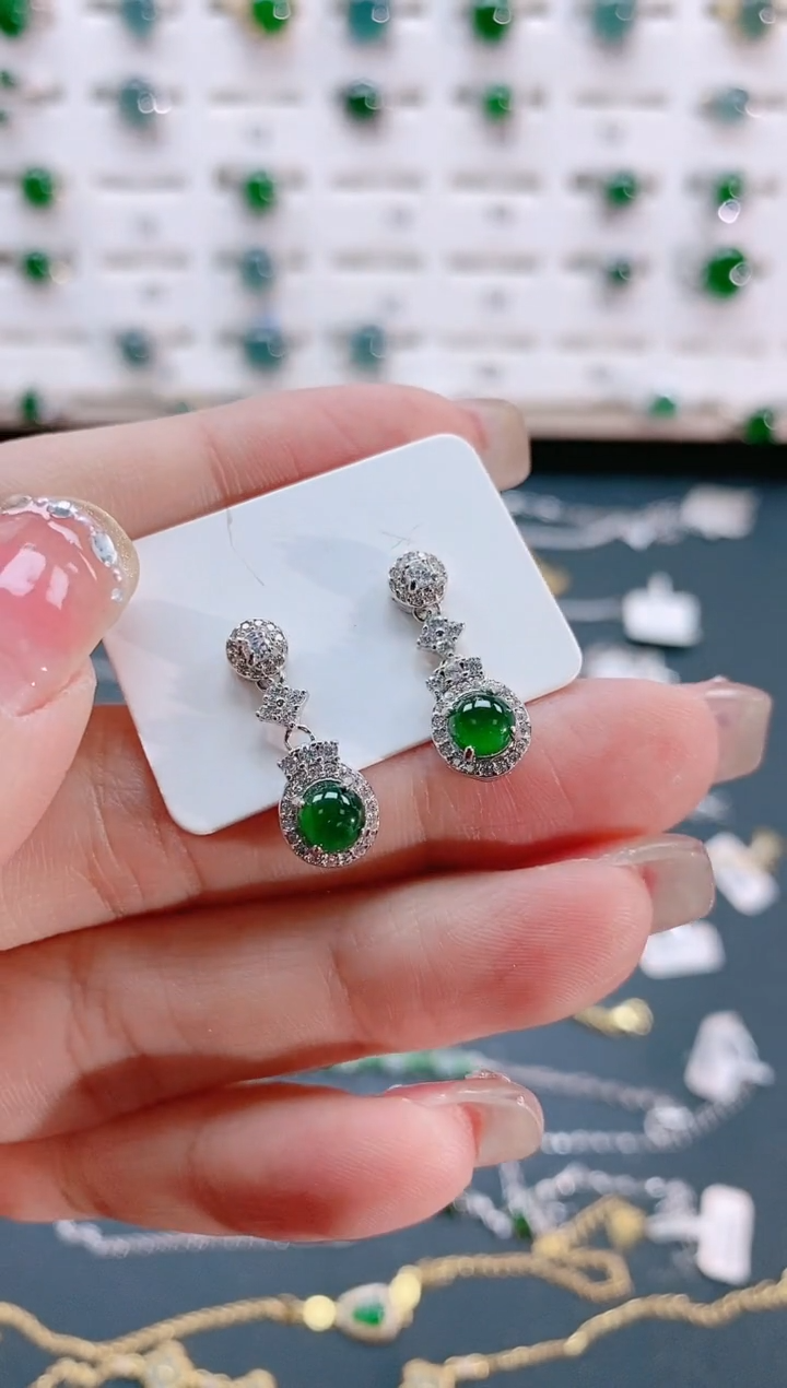 【闪购商品】翡翠耳饰银S925镶嵌天然翡翠