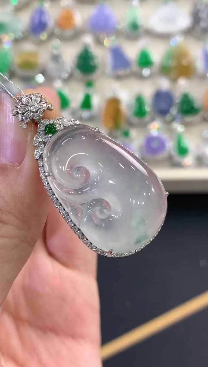 【闪购商品】翡翠吊坠(不含链)18K金镶嵌c141