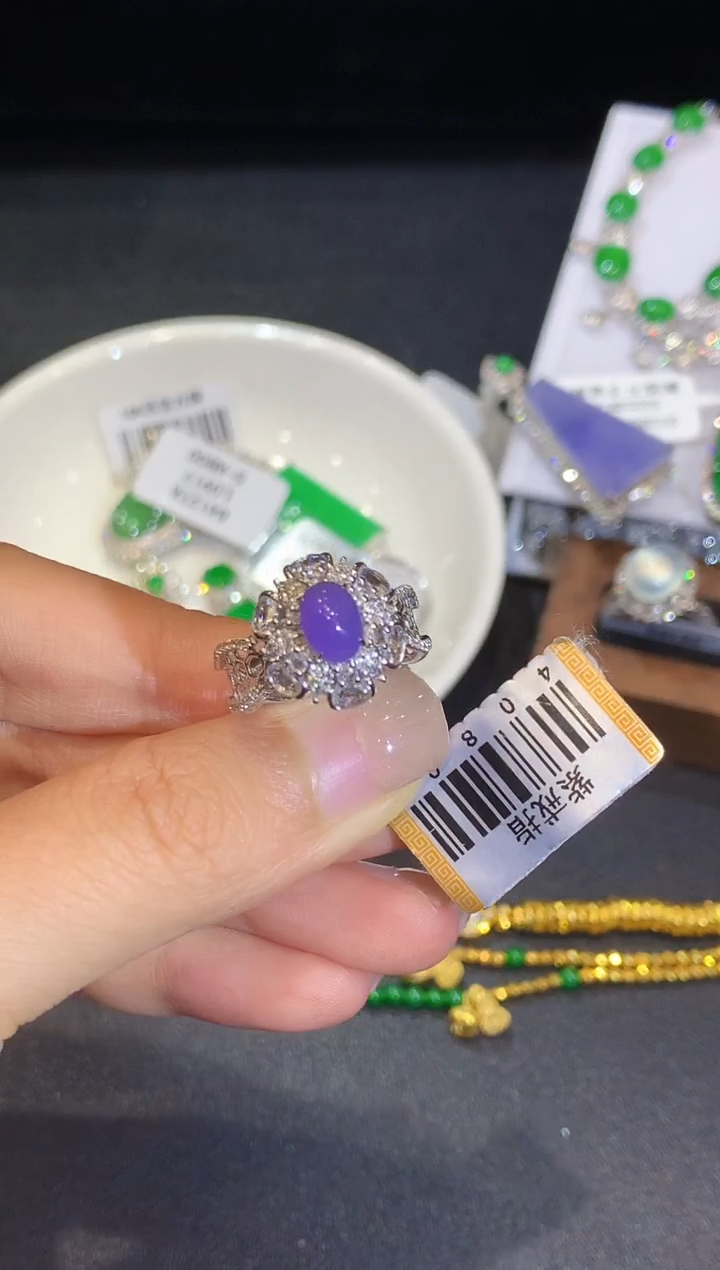 翡翠戒指18K金镶嵌YS多样性发其一