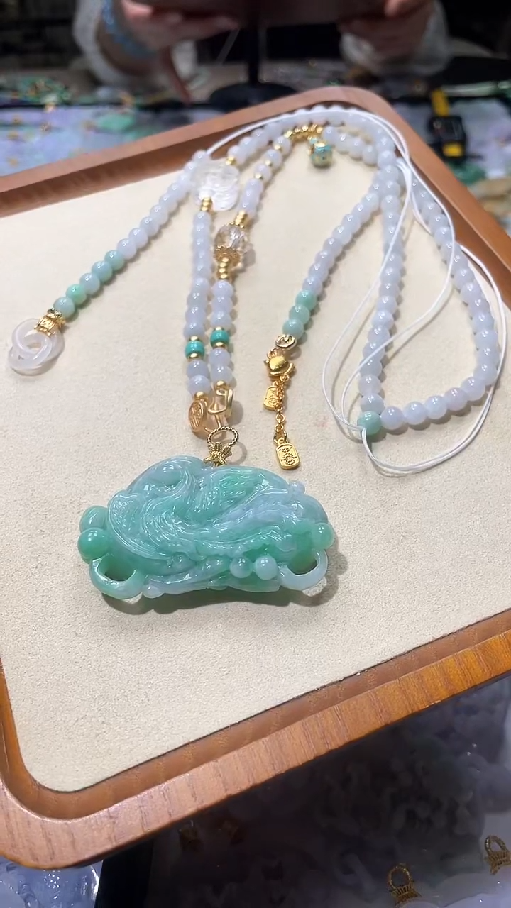 【闪购商品】翡翠颈饰未镶嵌吊坠