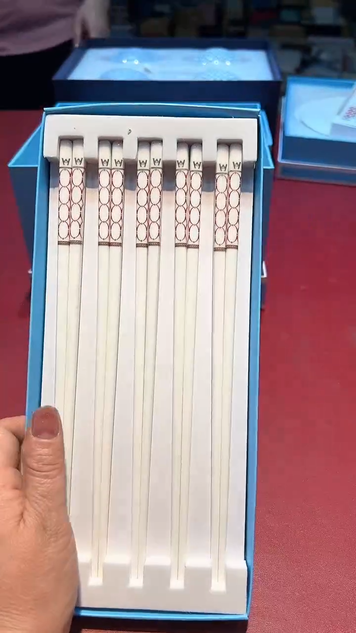 【闪购商品】瓷片锅碗瓢盆一件不剩