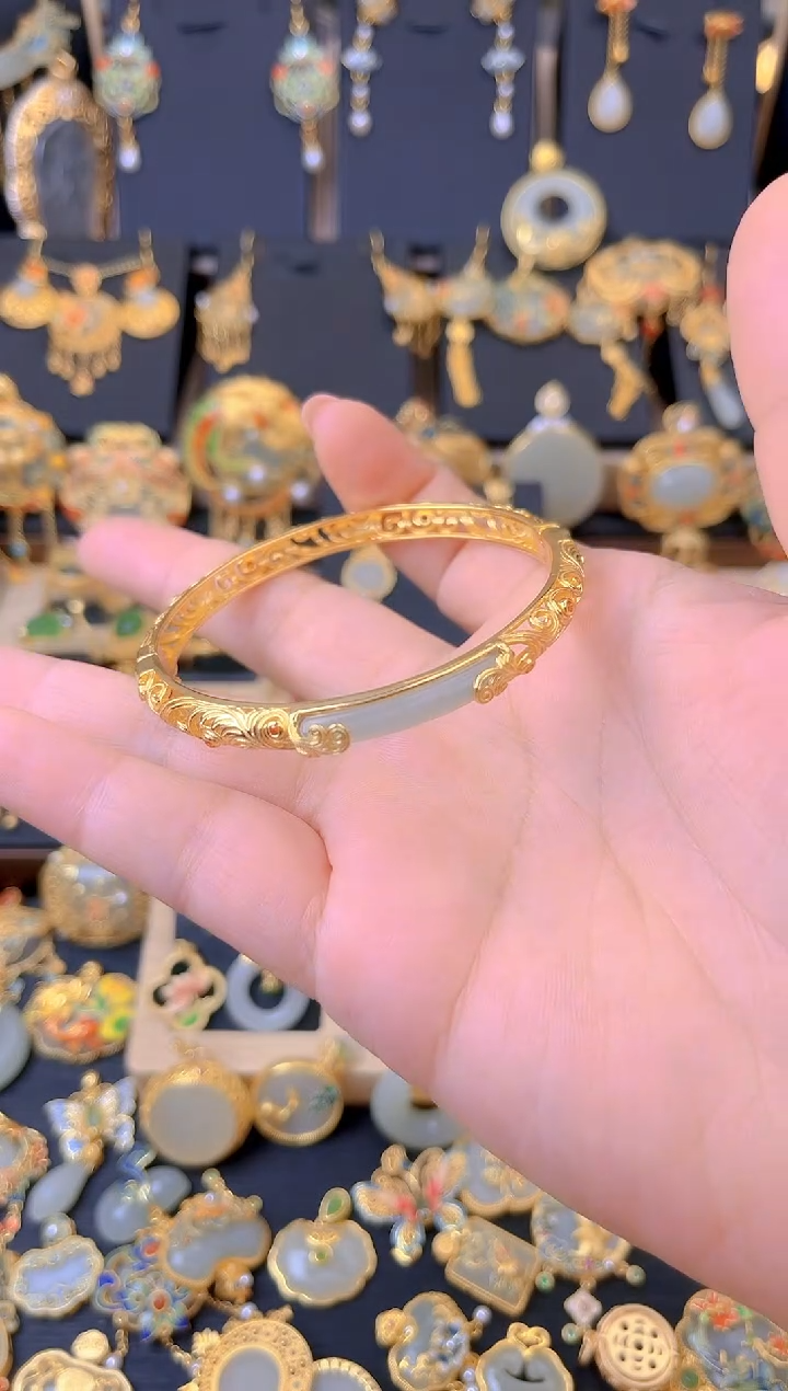 【闪购商品】和田玉手镯银S925镀金镶嵌花丝镂空手镯